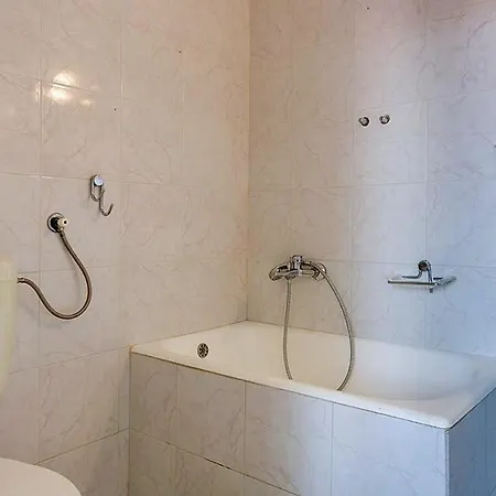 Pjescana Uvala 14564b * Pula