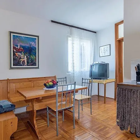 Apartment Pjescana Uvala 14564b